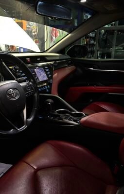 Toyota Camry Sport full