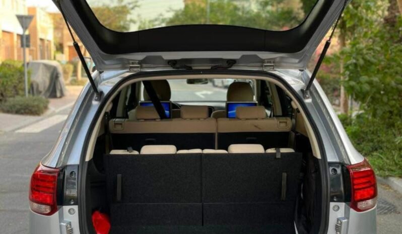 Mitsubishi Outlander full