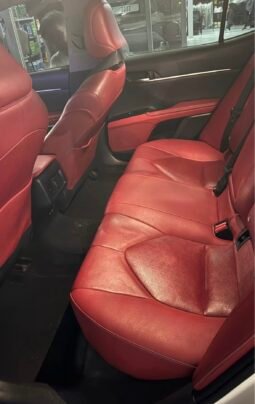 Toyota Camry Sport full