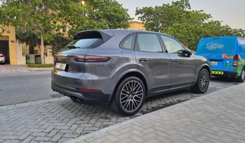 Porsche Cayenne full