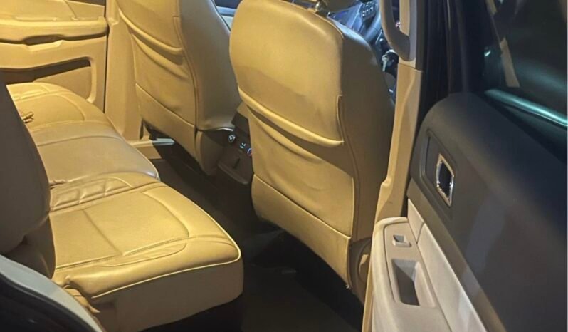 Ford Explorer XLT full