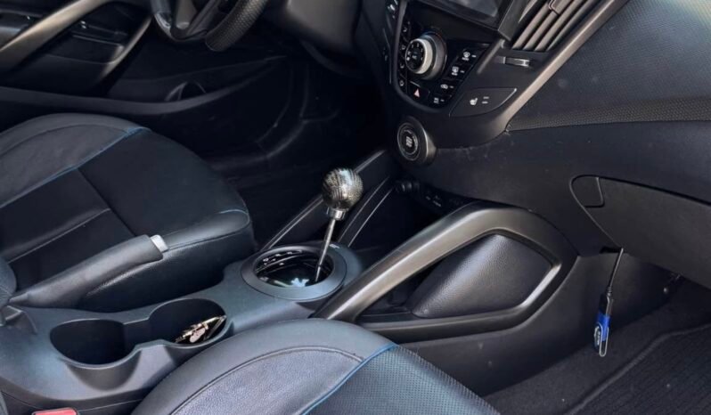 Hyundai Veloster full